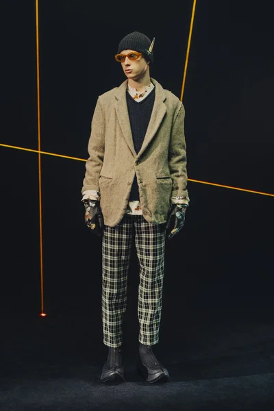 Look 38